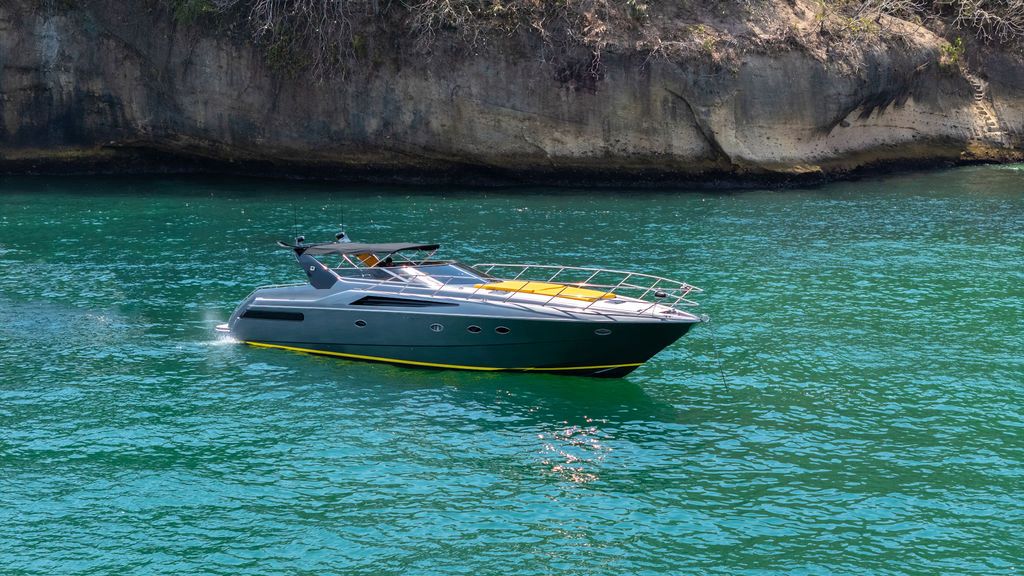 Sunseeker bow view