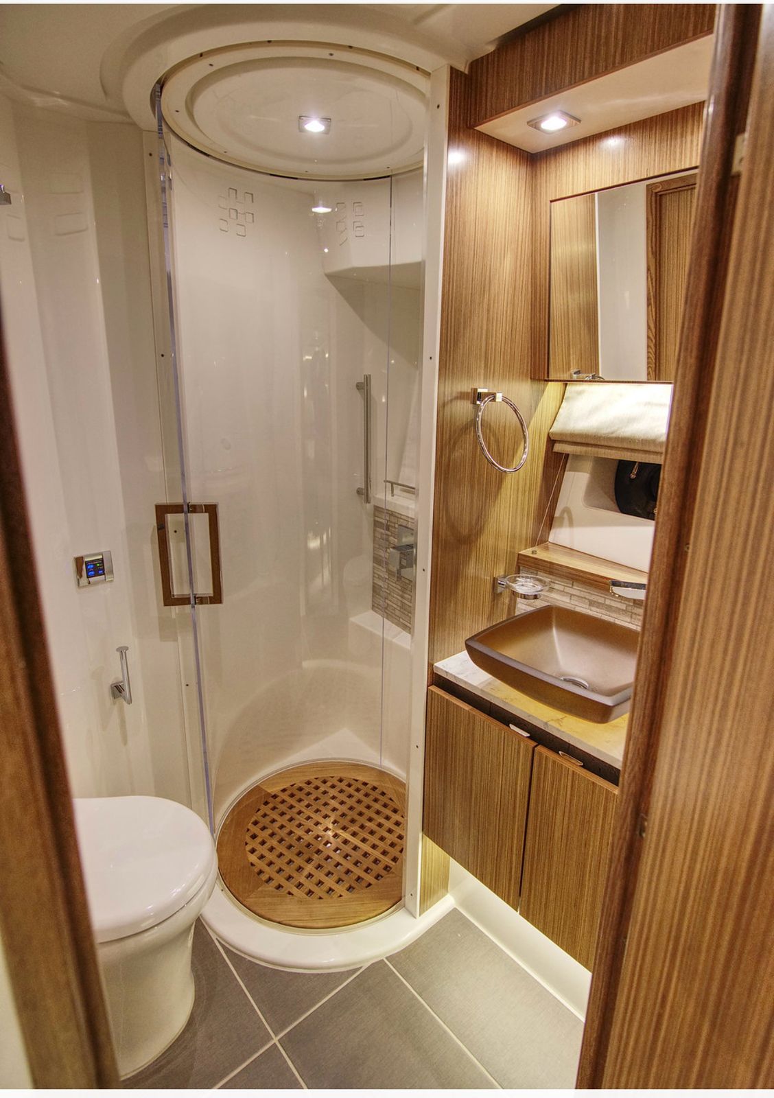 SEA OWL sun deck