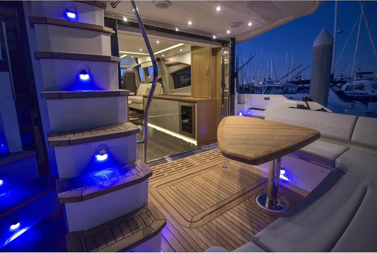 SEA OWL main cabin