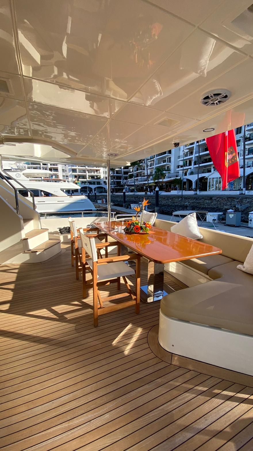 DIVA aft deck