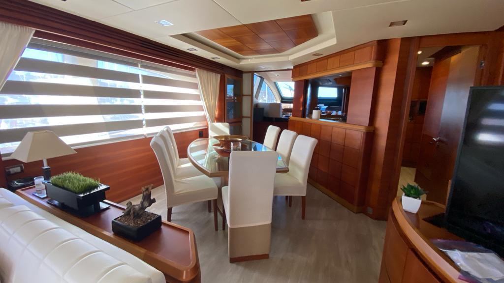 DIVA sun deck