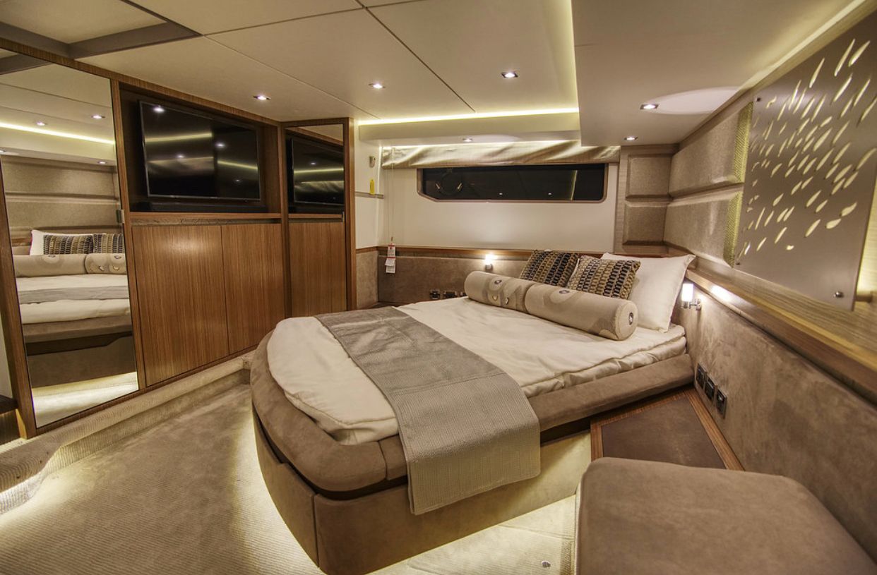 SEA OWL deck lounge