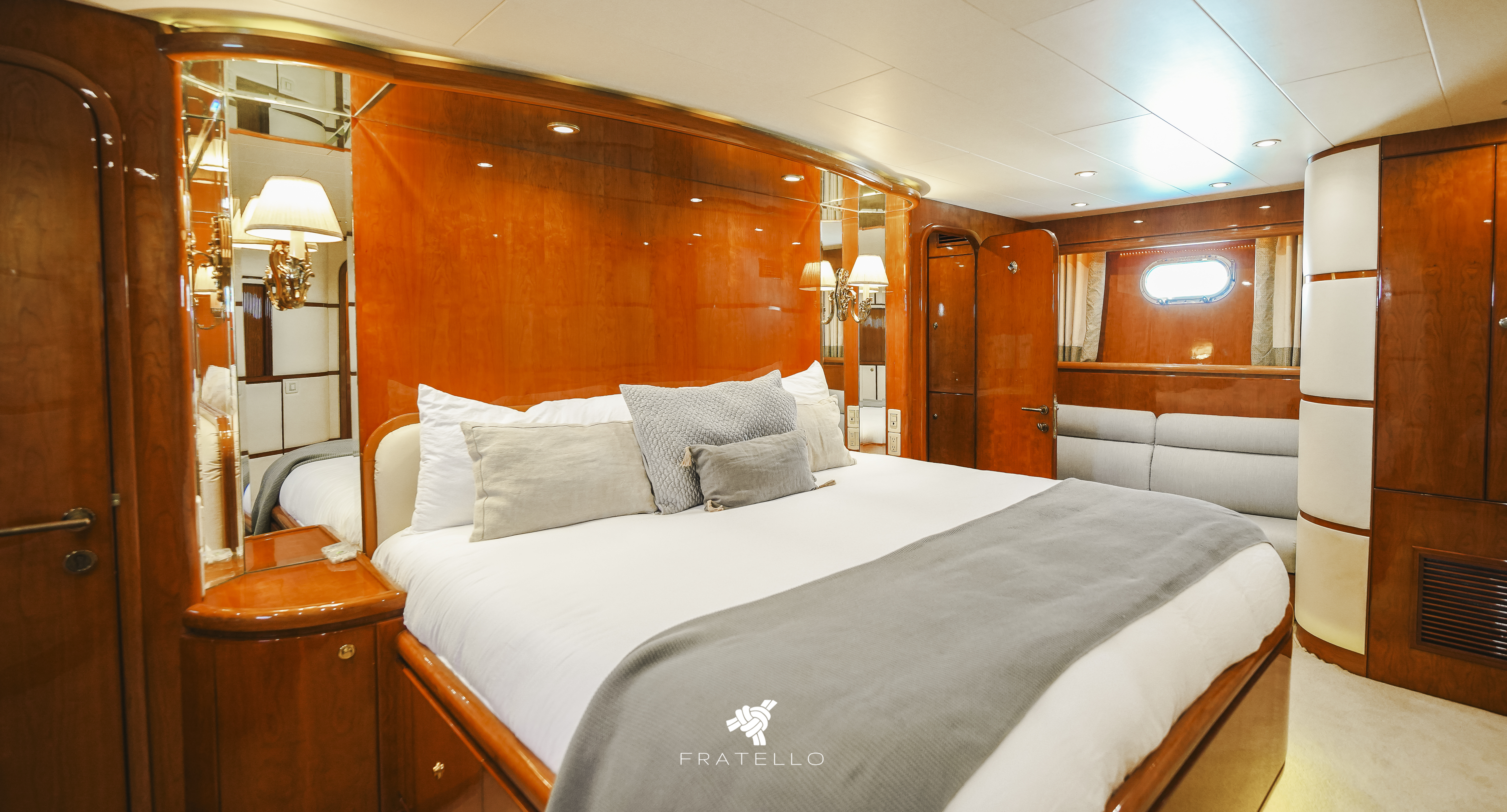 FRATELLO flybridge