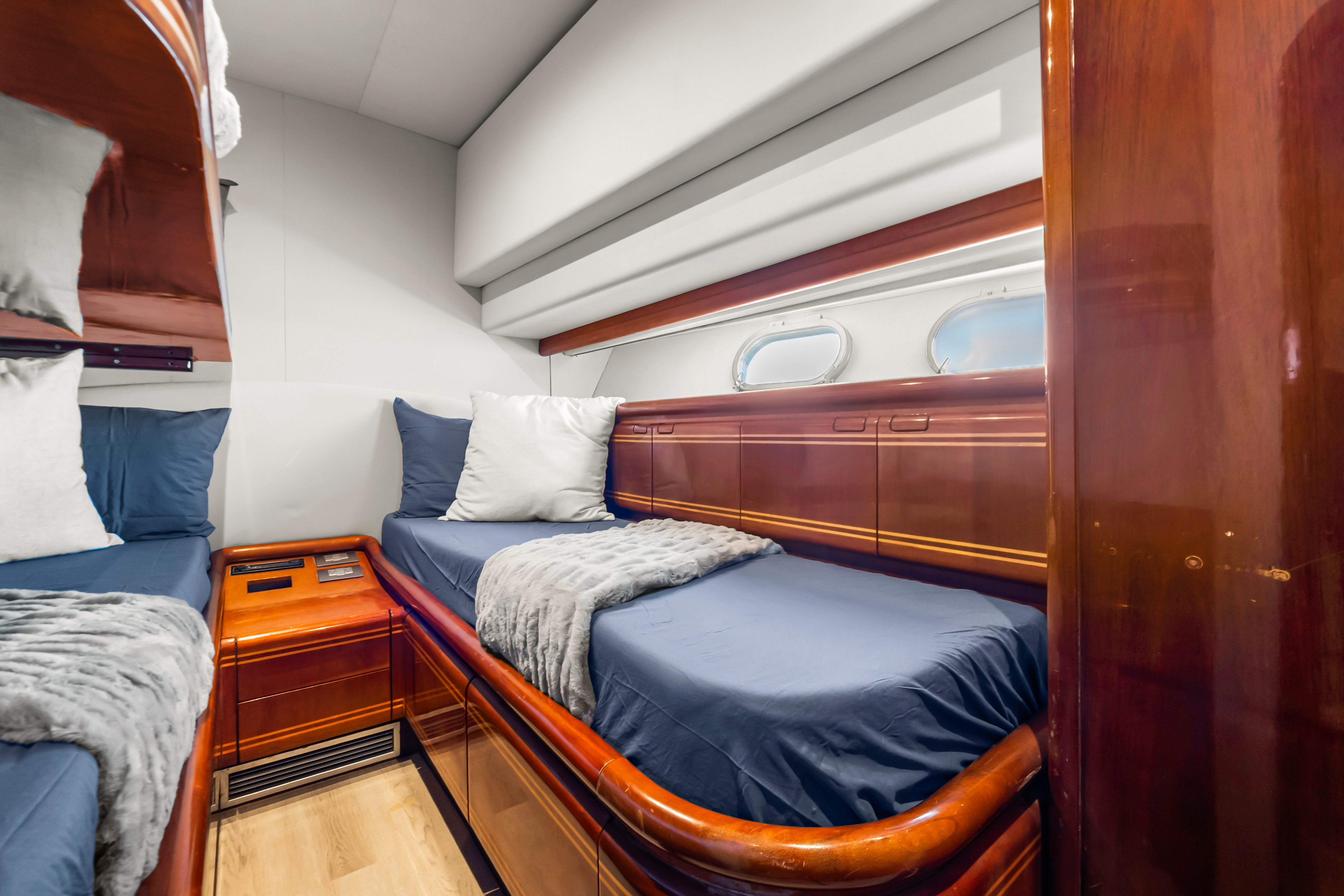 VITA main cabin