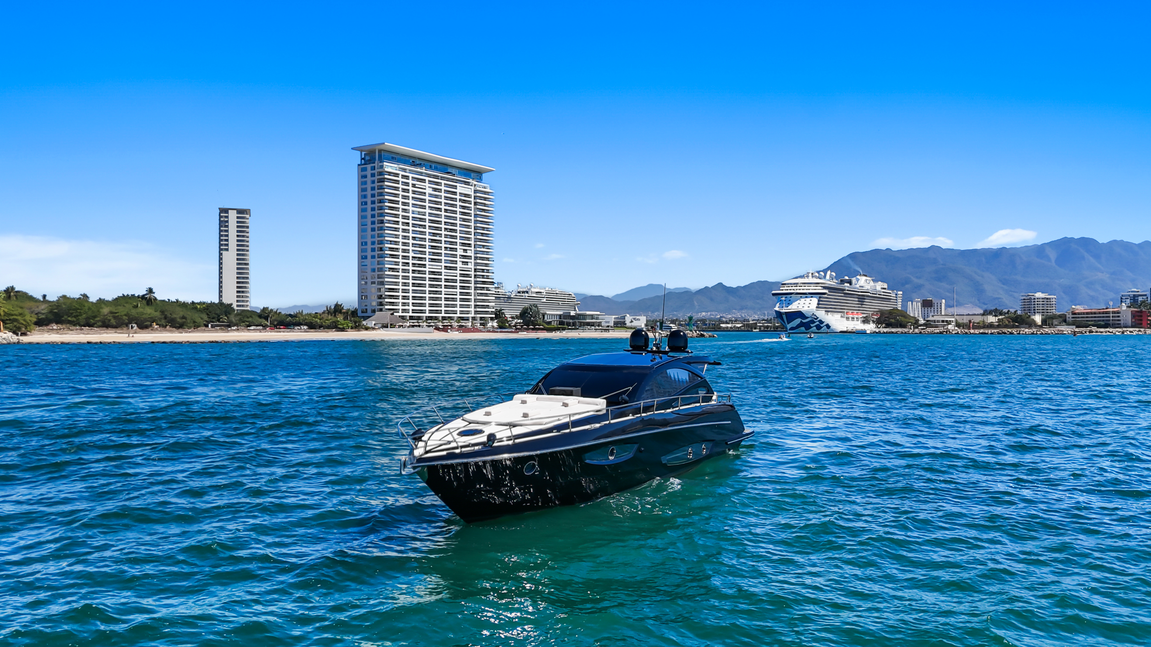 YATE LALISA sun deck