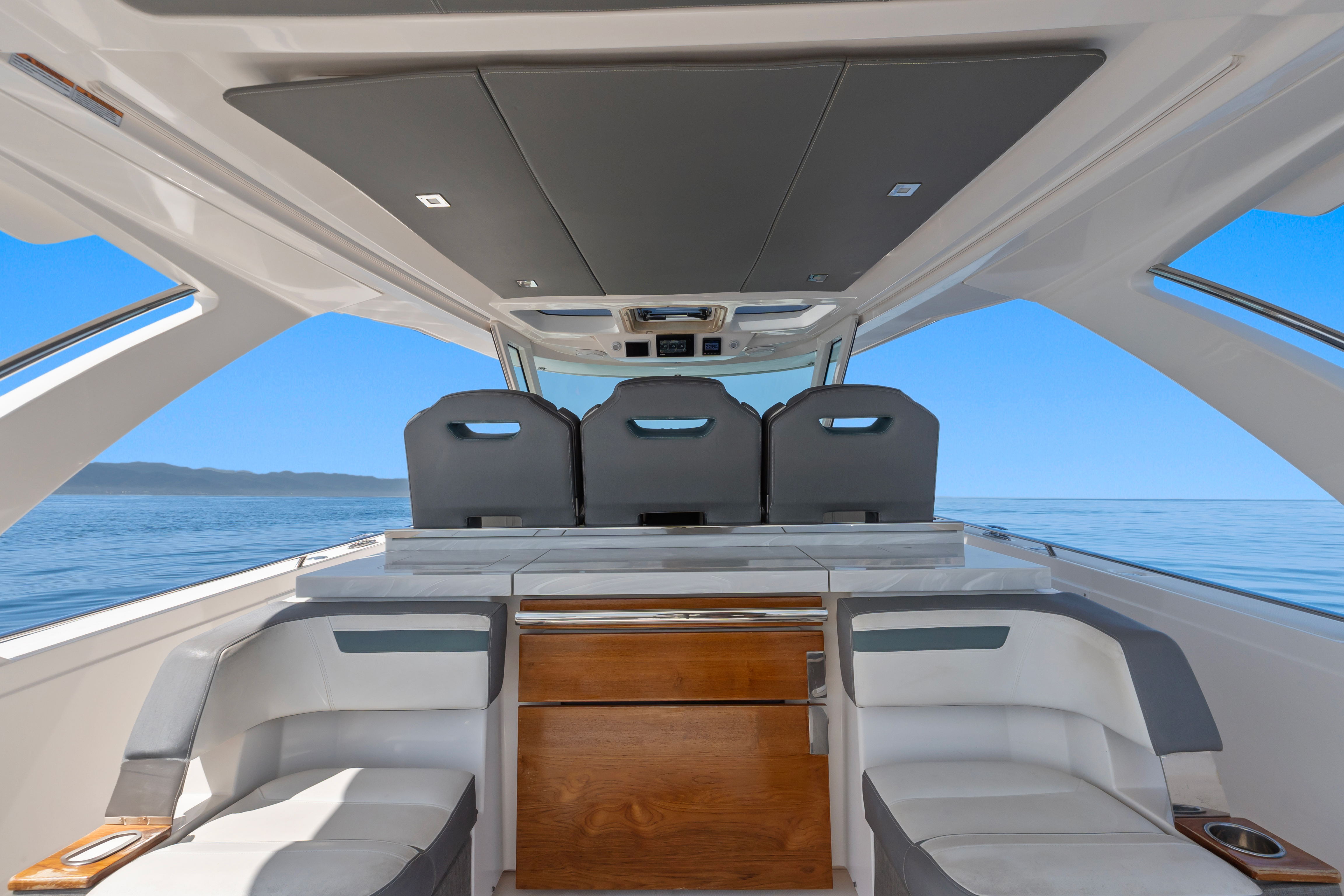 YATE DIOSA exterior view