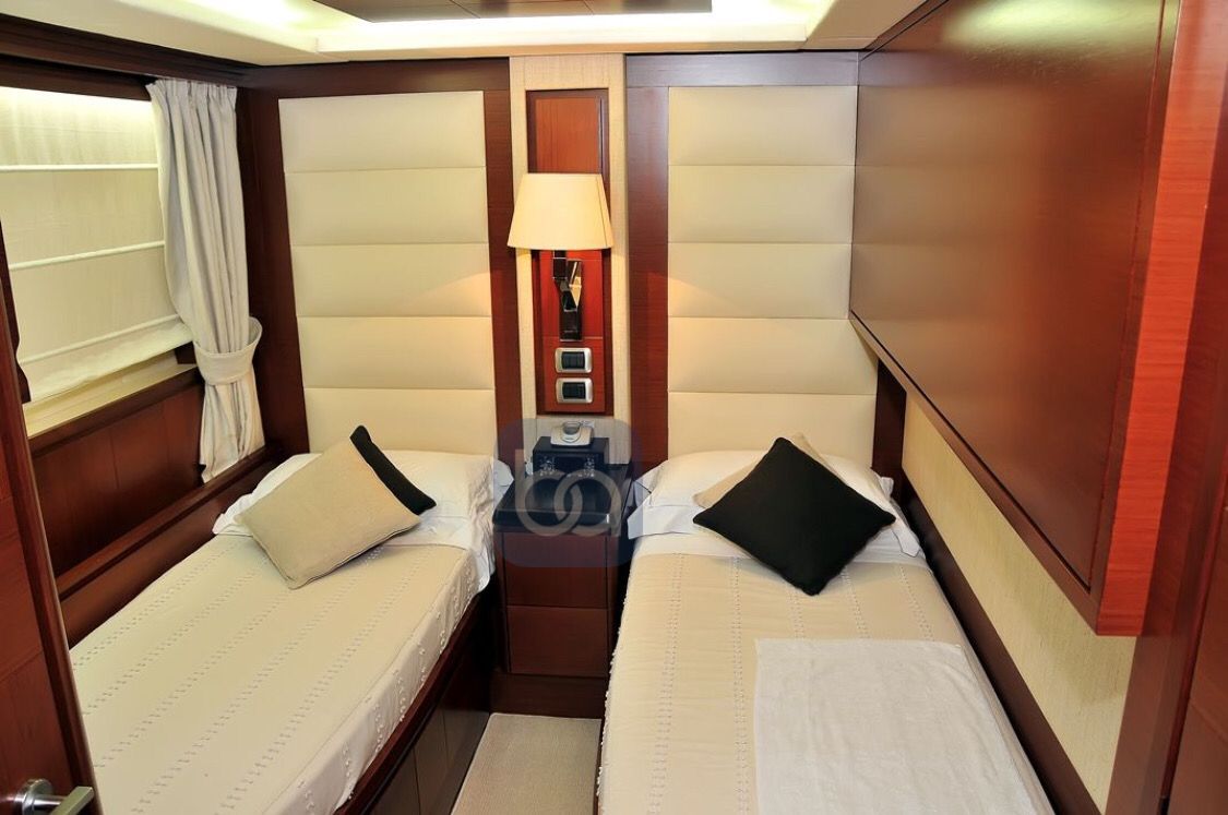 BLAU deck lounge