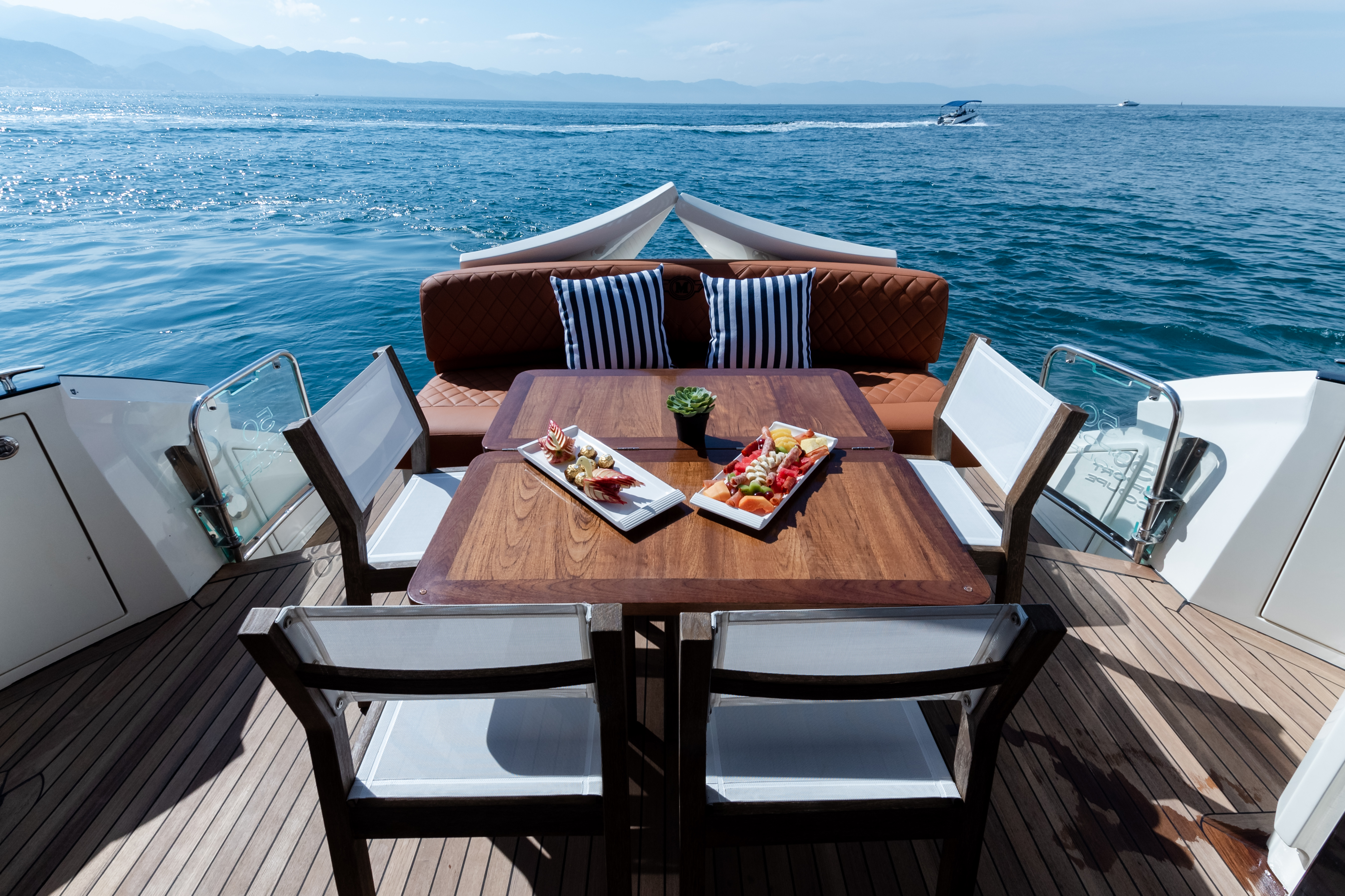ZIBA deck lounge