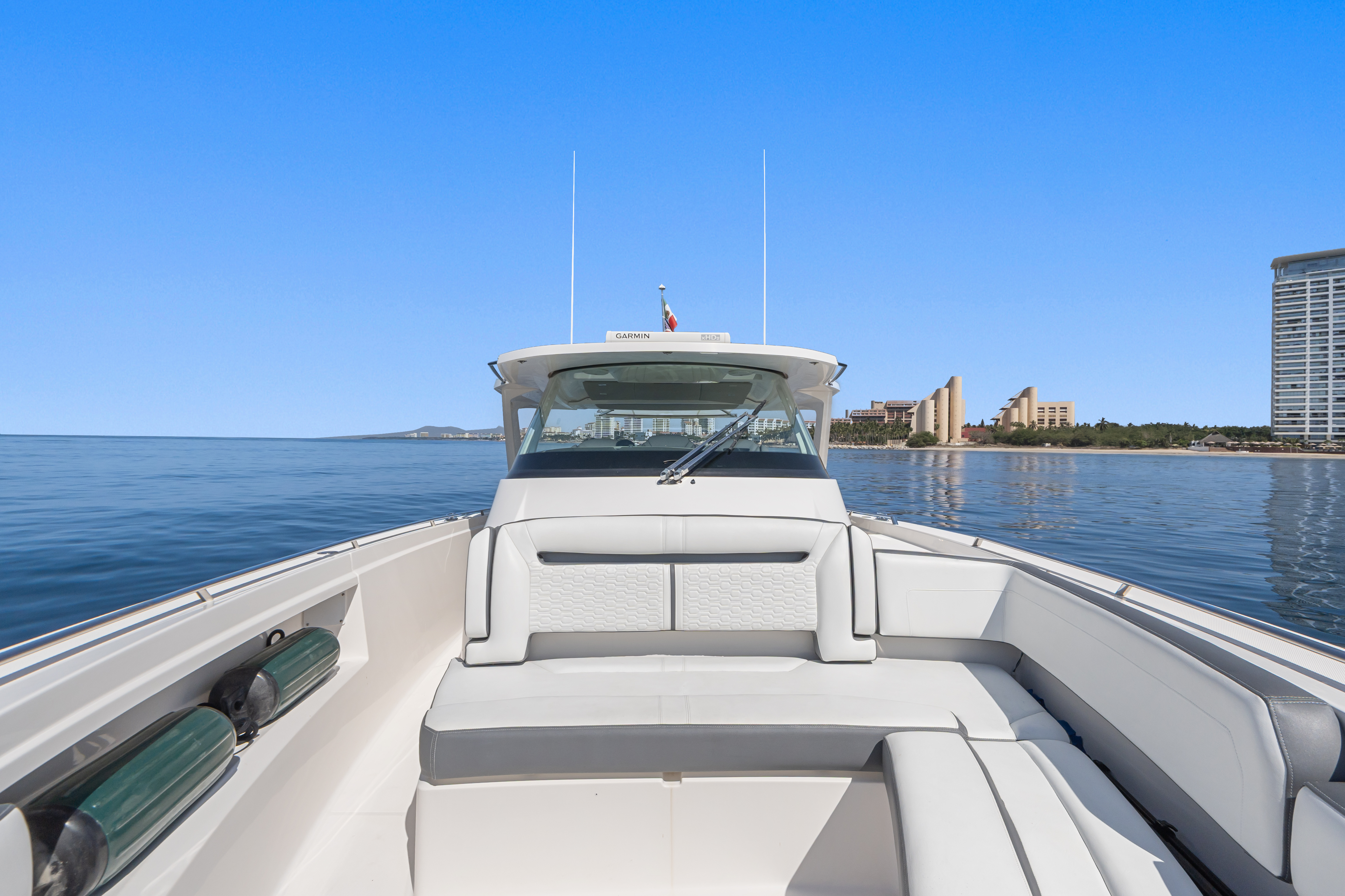 YATE DIOSA flybridge
