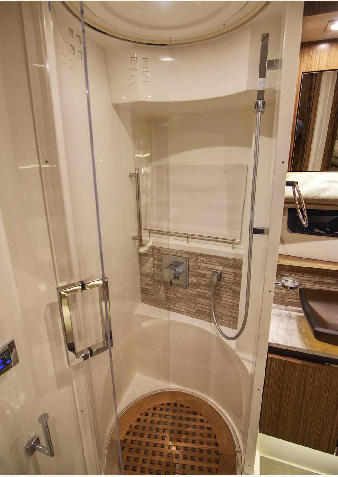 SEA OWL aft deck