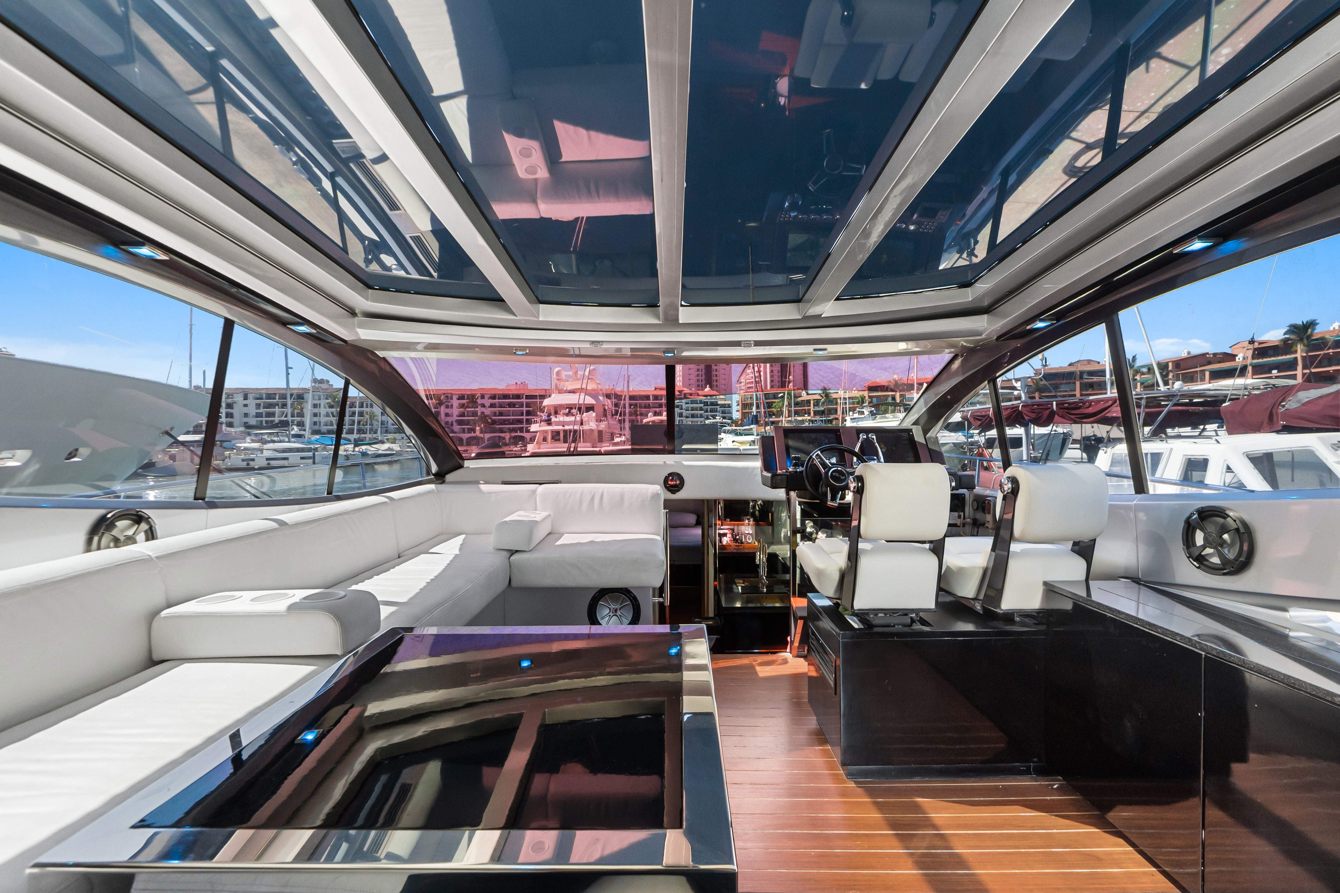 YATE LALISA bow view
