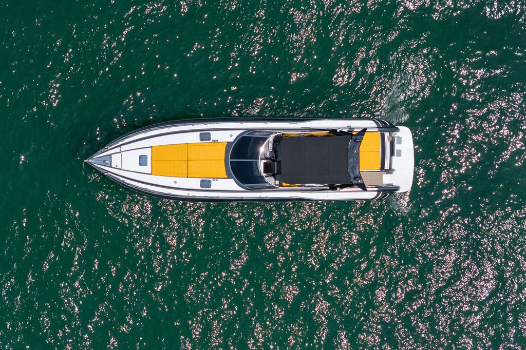 Sunseeker sun deck