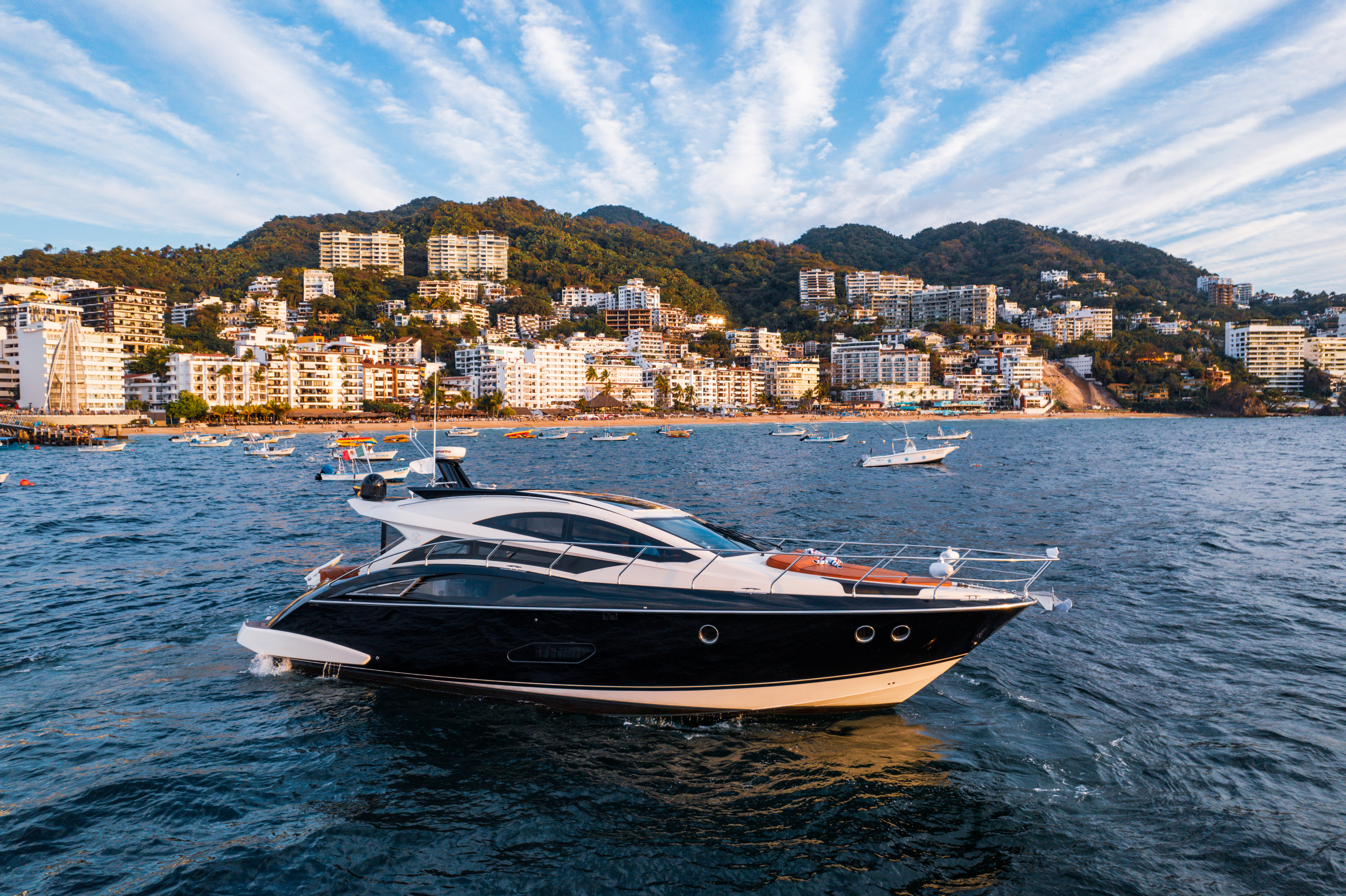 ZIBA — luxury Motor Yacht charter in Puerto Vallarta