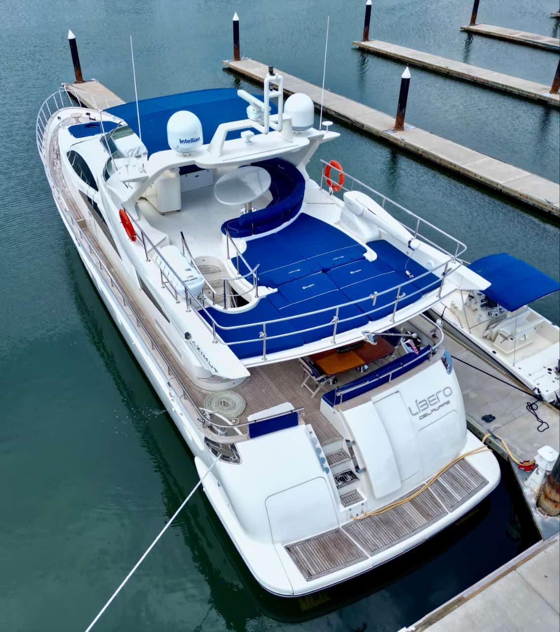 AZIMUT deck lounge
