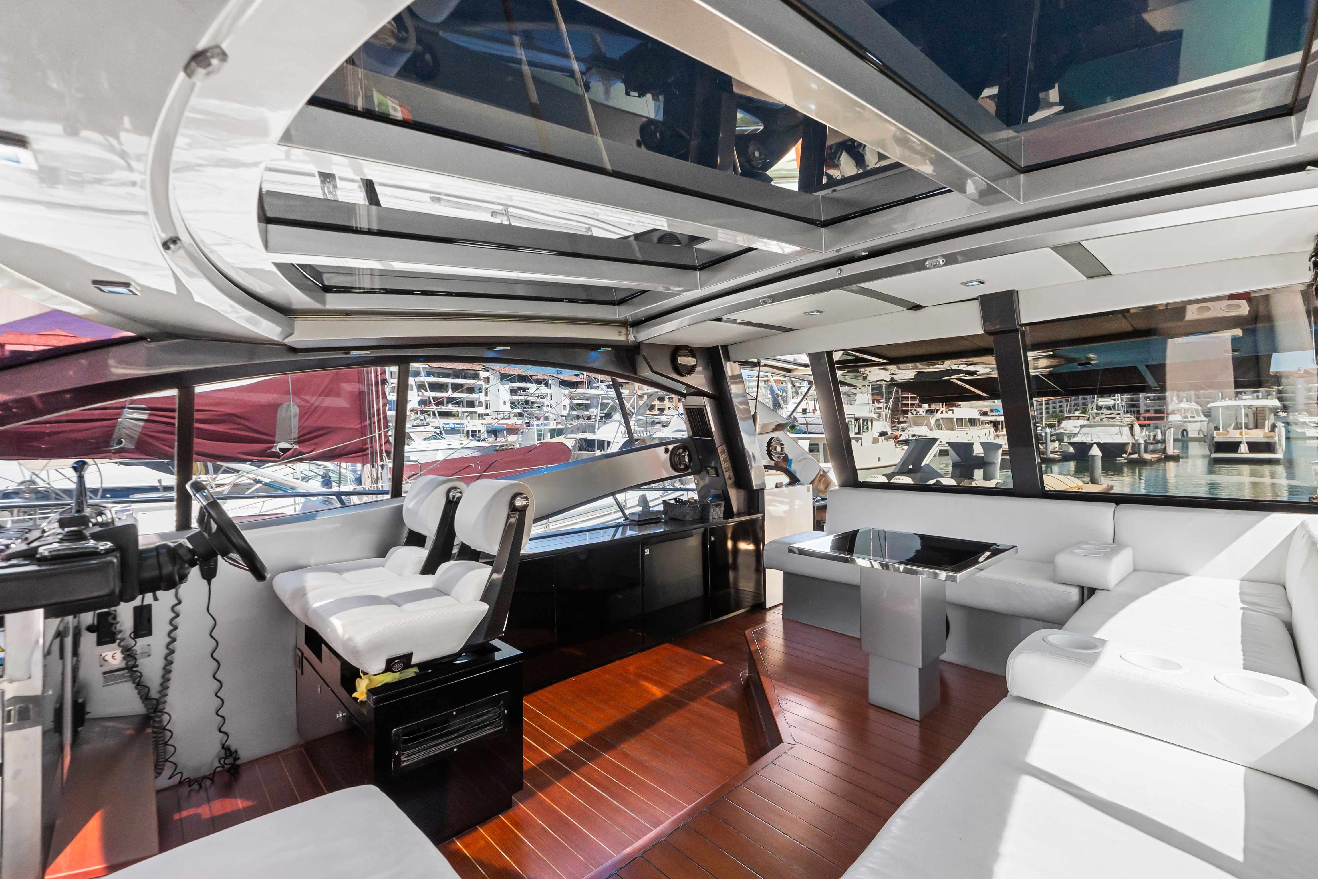 YATE LALISA flybridge