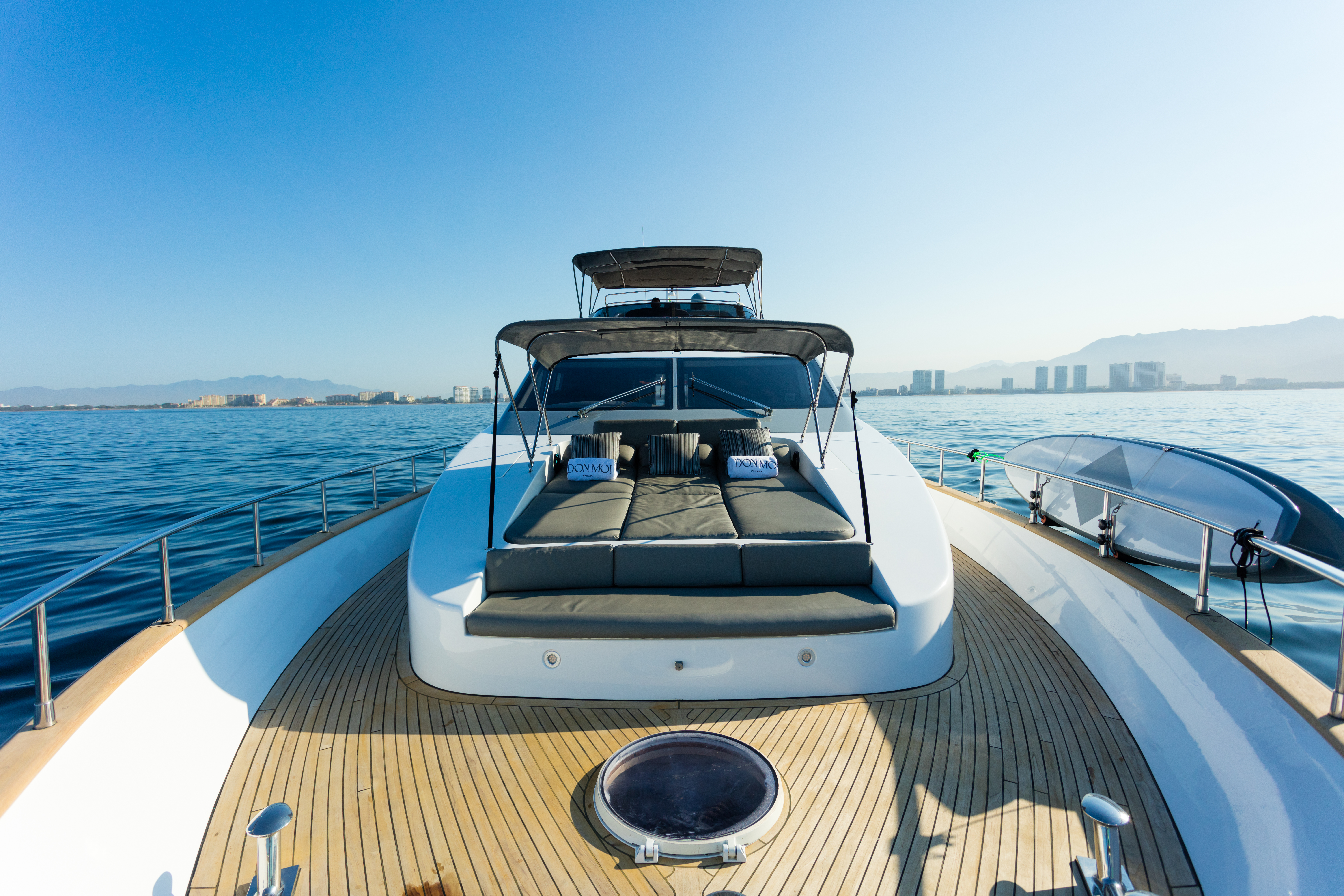 DON MOI flybridge