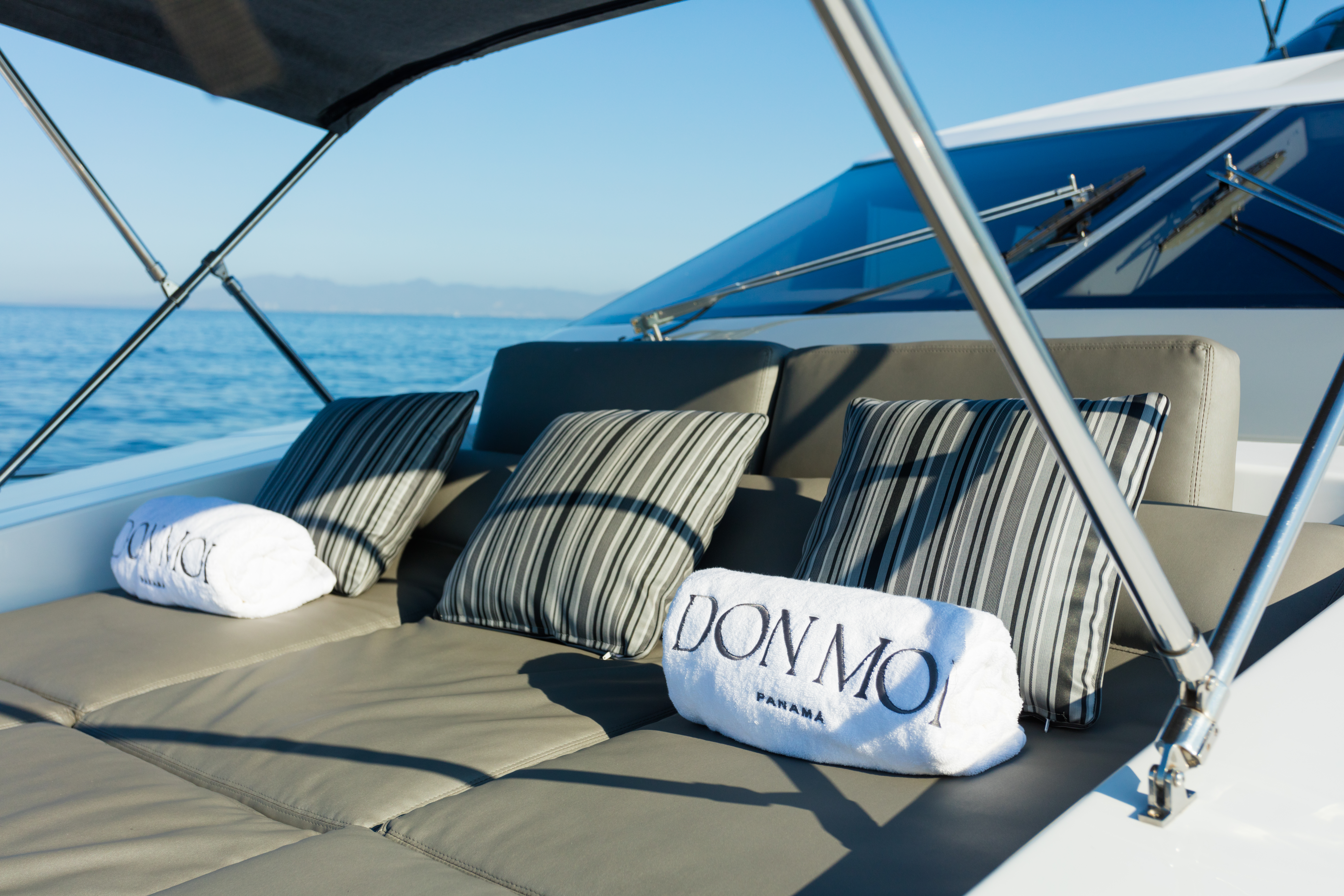 DON MOI interior stateroom